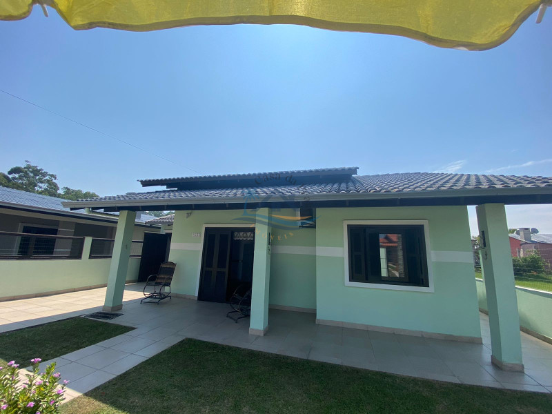 Casa a venda em Arroio do Sal-RS.