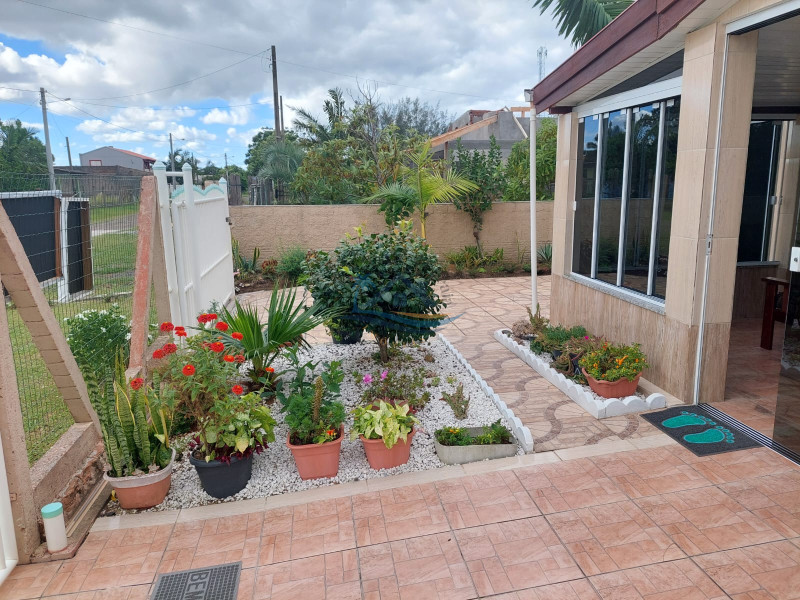 Casa a venda em Arroio do Sal.