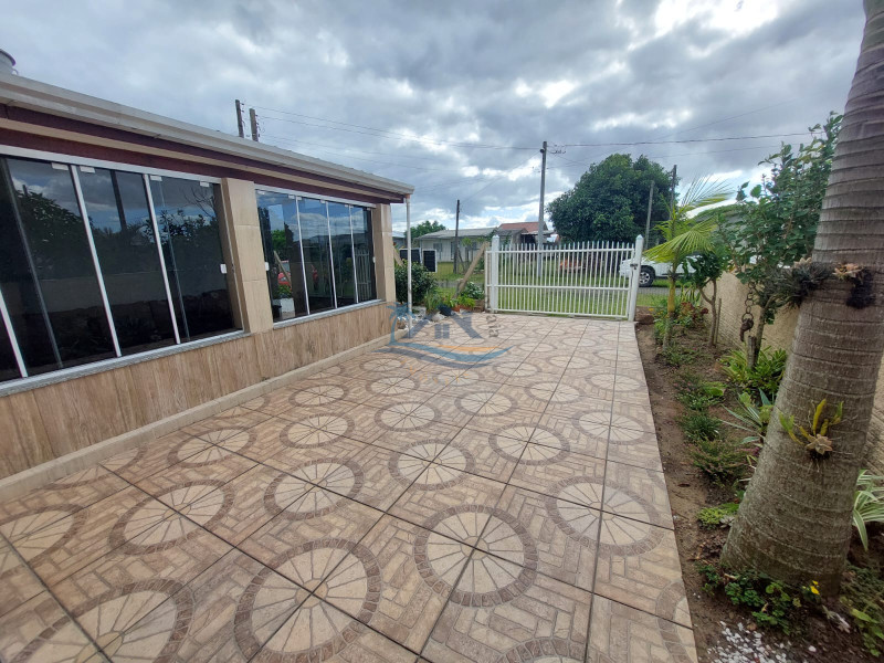 Casa a venda em Arroio do Sal.