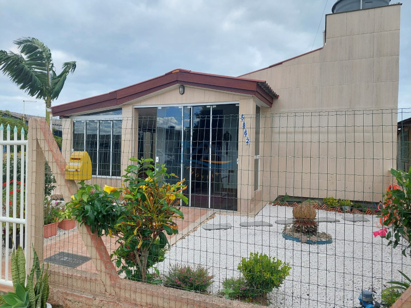 Casa a venda em Arroio do Sal.