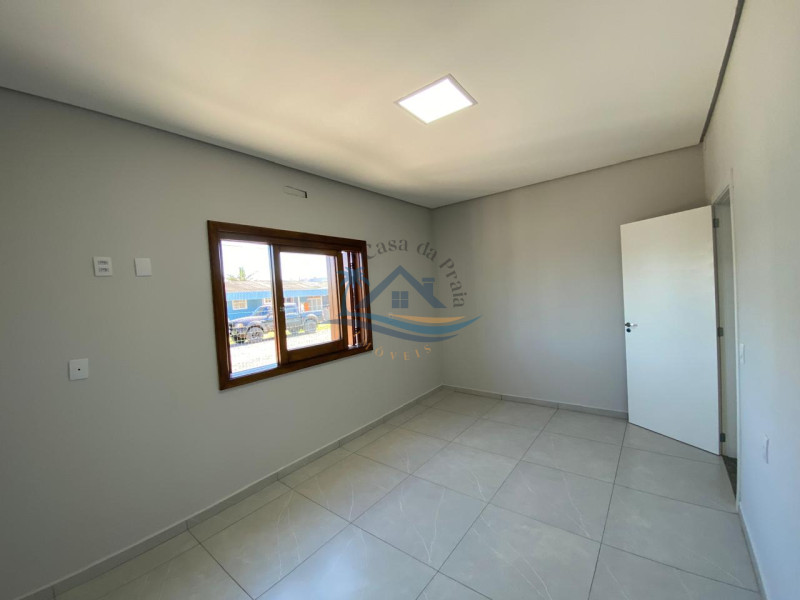 Casa a venda em Arroio do Sal-RS. 