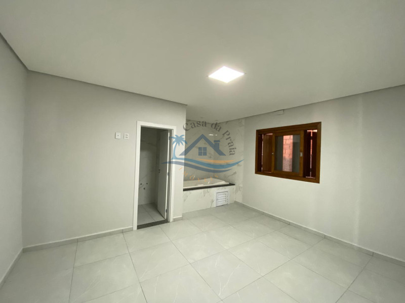 Casa a venda em Arroio do Sal-RS. 