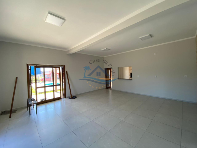 Casa a venda em Arroio do Sal-RS. 