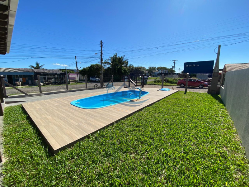 Casa a venda em Arroio do Sal-RS. 