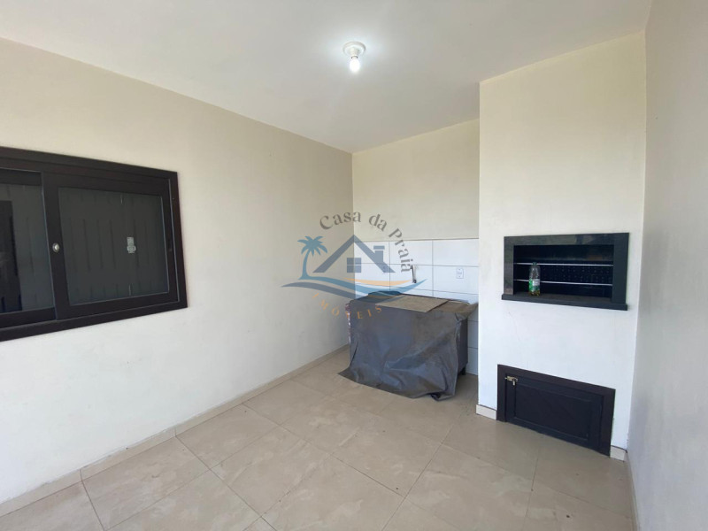 Casa a venda em Arroio do Sal.