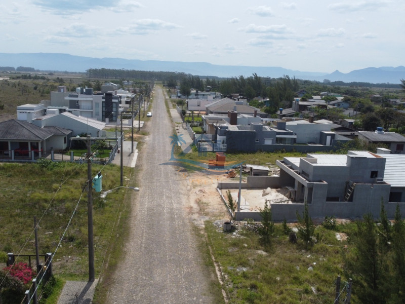 Terreno a venda em Terra de Areia.