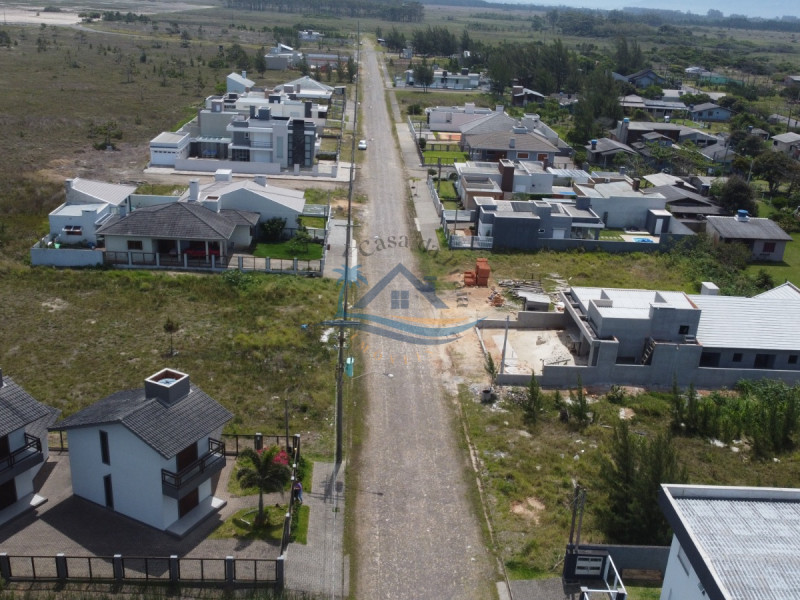 Terreno a venda em Terra de Areia.