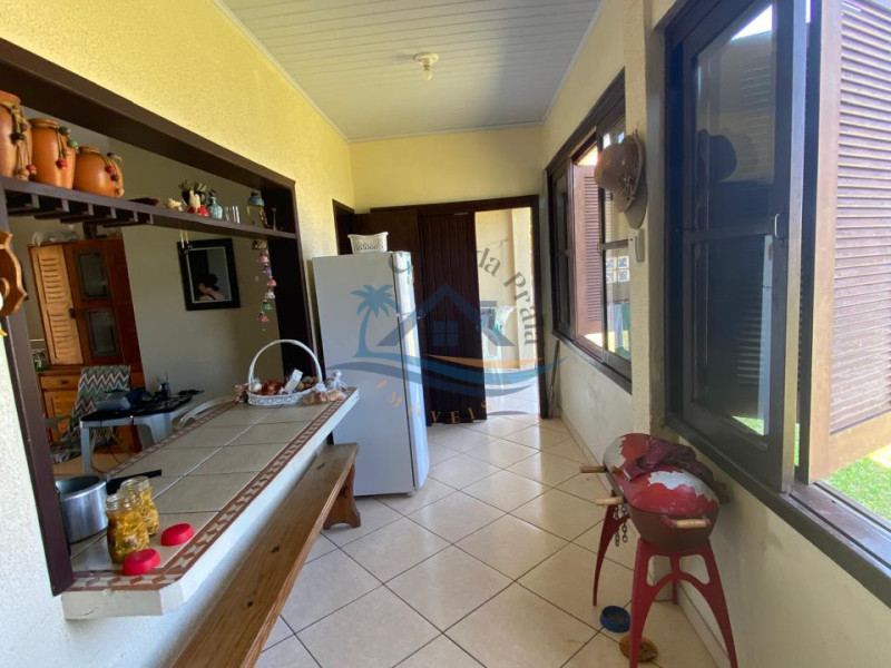 Casa a venda em Arroio do Sal.