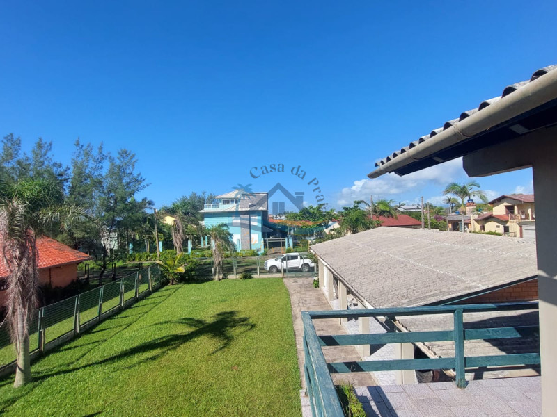 Casa a venda em Arroio do Sal.