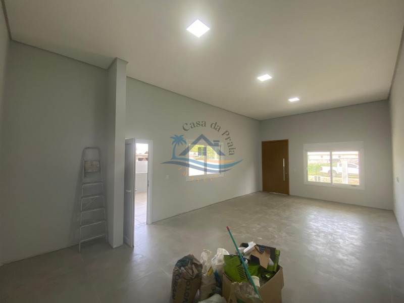 Casa a venda em Arroio do Sal.