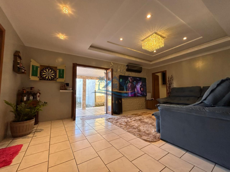 Casa a venda em Arroio do Sal.