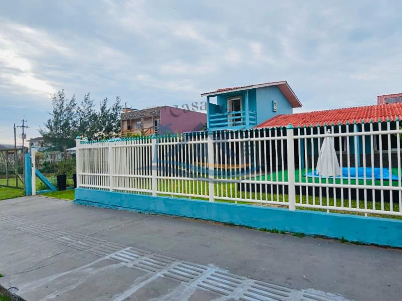 Casa a venda em Arroio do Sal.