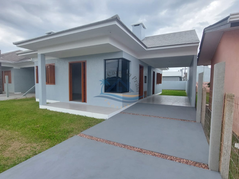 Casa a venda em Arroio do Sal.