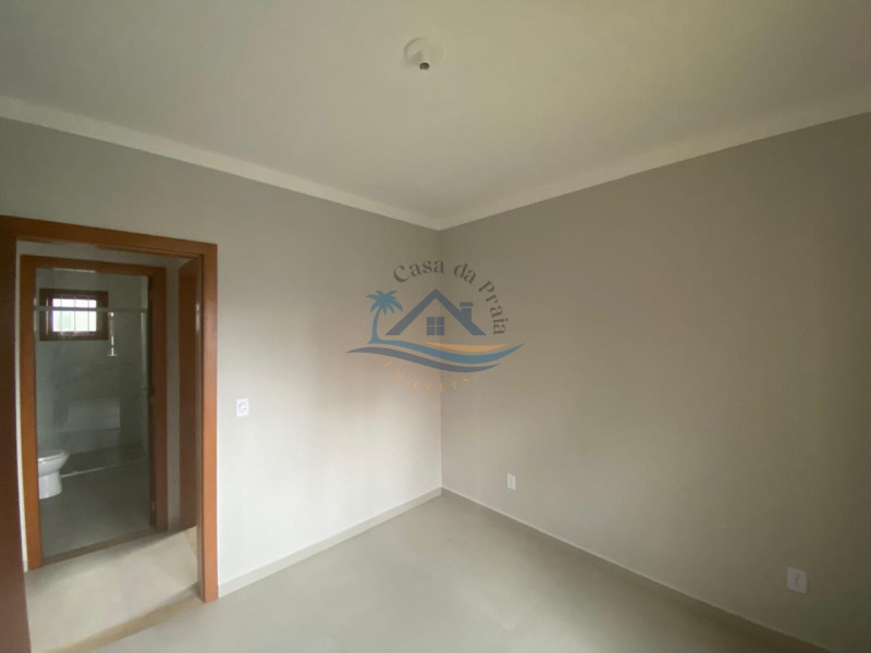 Casa a venda em Arroio do Sal.