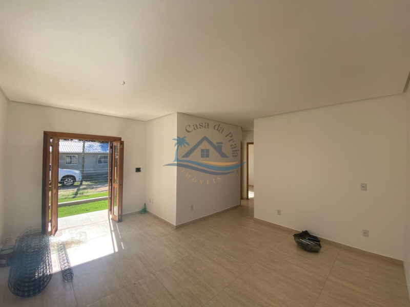 Casa a venda em Arroio do Sal.