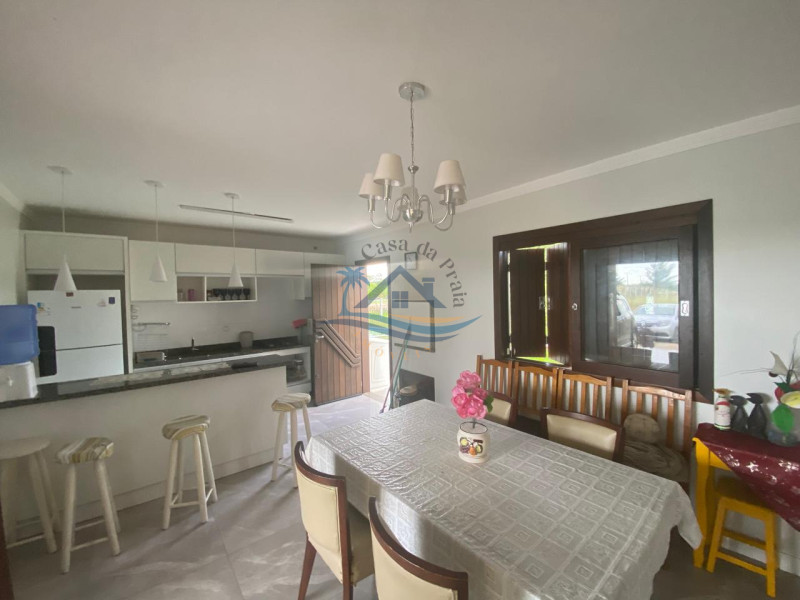 Casa a venda em Arroio do Sal.