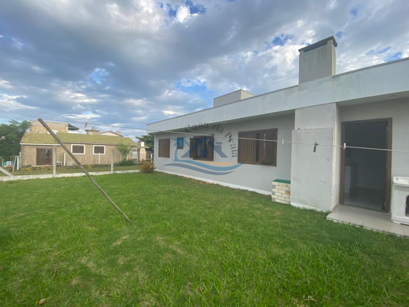 Casa a venda em Arroio do Sal.