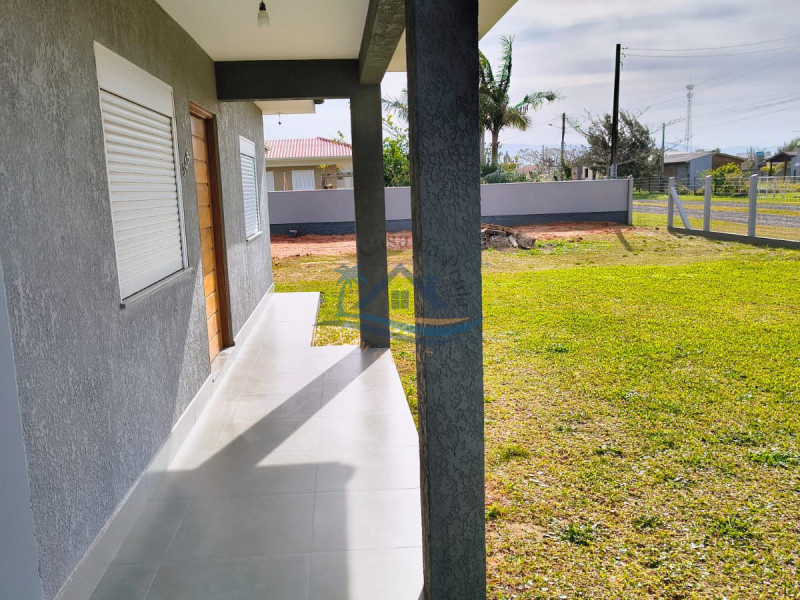Casa a venda em Arroio do Sal.