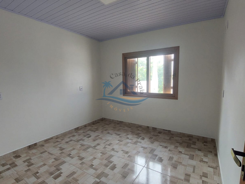 Casa a venda em Arroio do Sal.