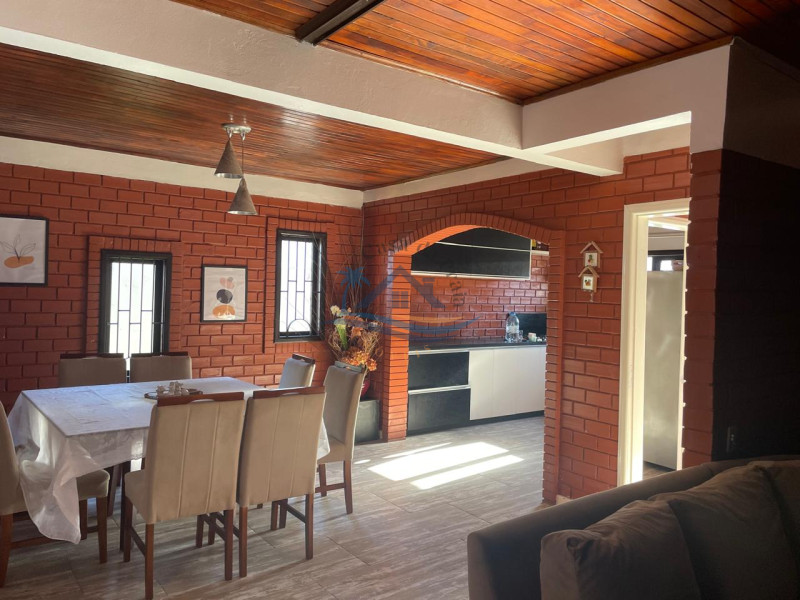 Casa a venda em Arroio do Sal.